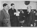 Ernennung zum Ehrenprsidenten, 1932, berreichung der Urkunde. v.l.: Erwin...